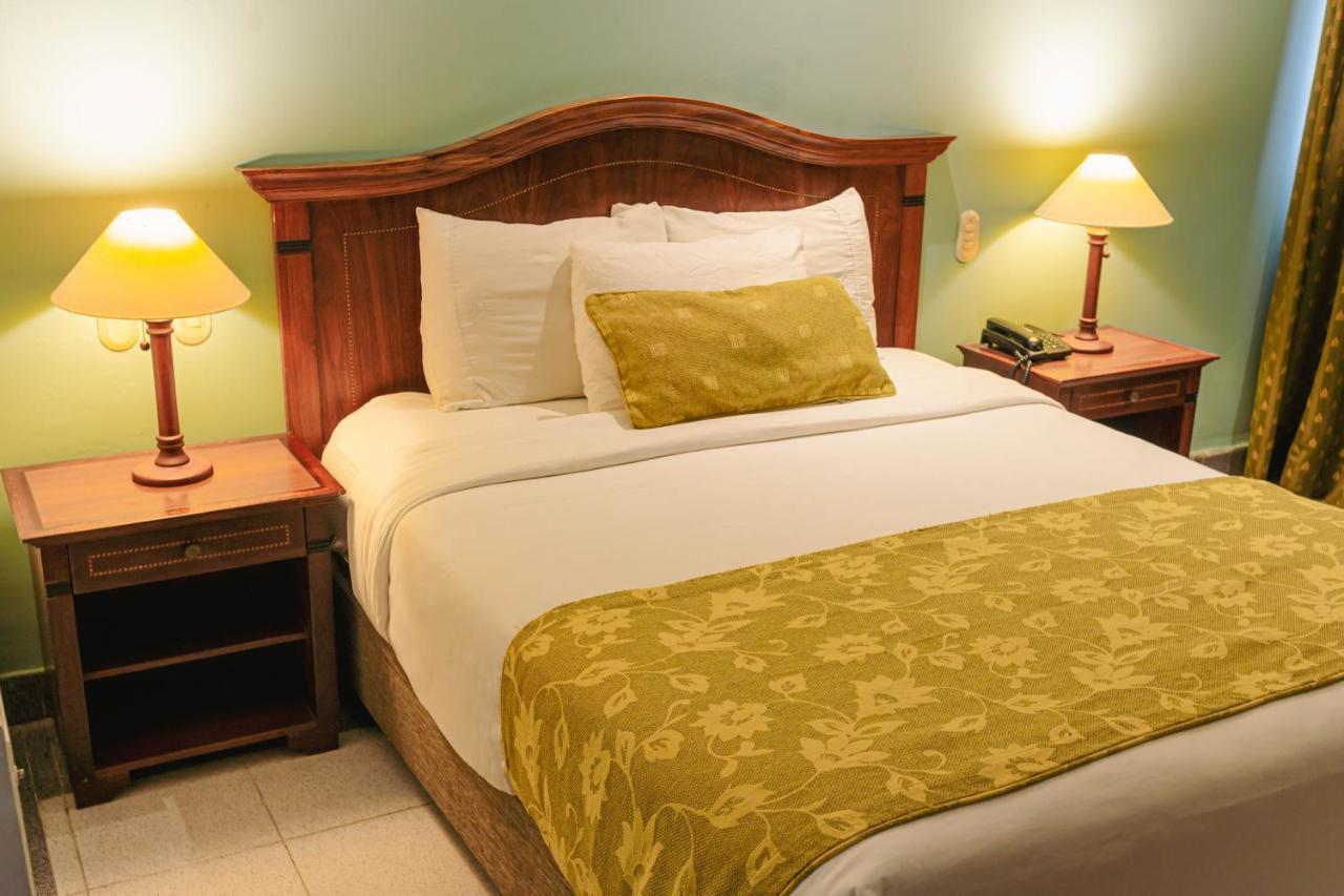 Hotel Faranda Express Puerta Del Sol Barranquilla, A Member Of Radisson Individuals Barranquilla  Luaran gambar